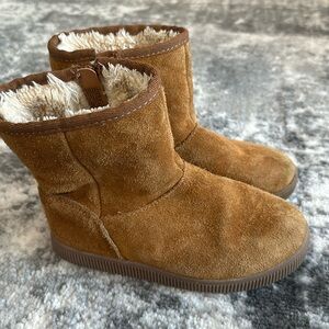 Girls boots